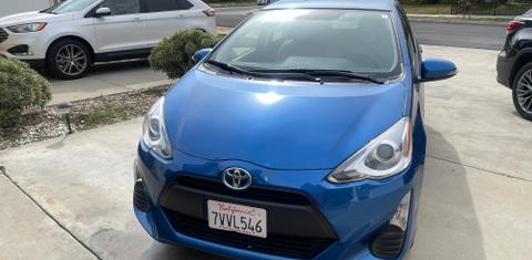 Toyota Prius c 2016