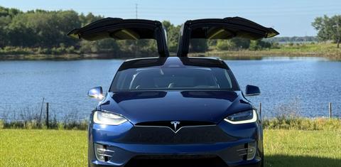 Tesla Model X 2019