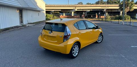 Toyota Prius c 2014