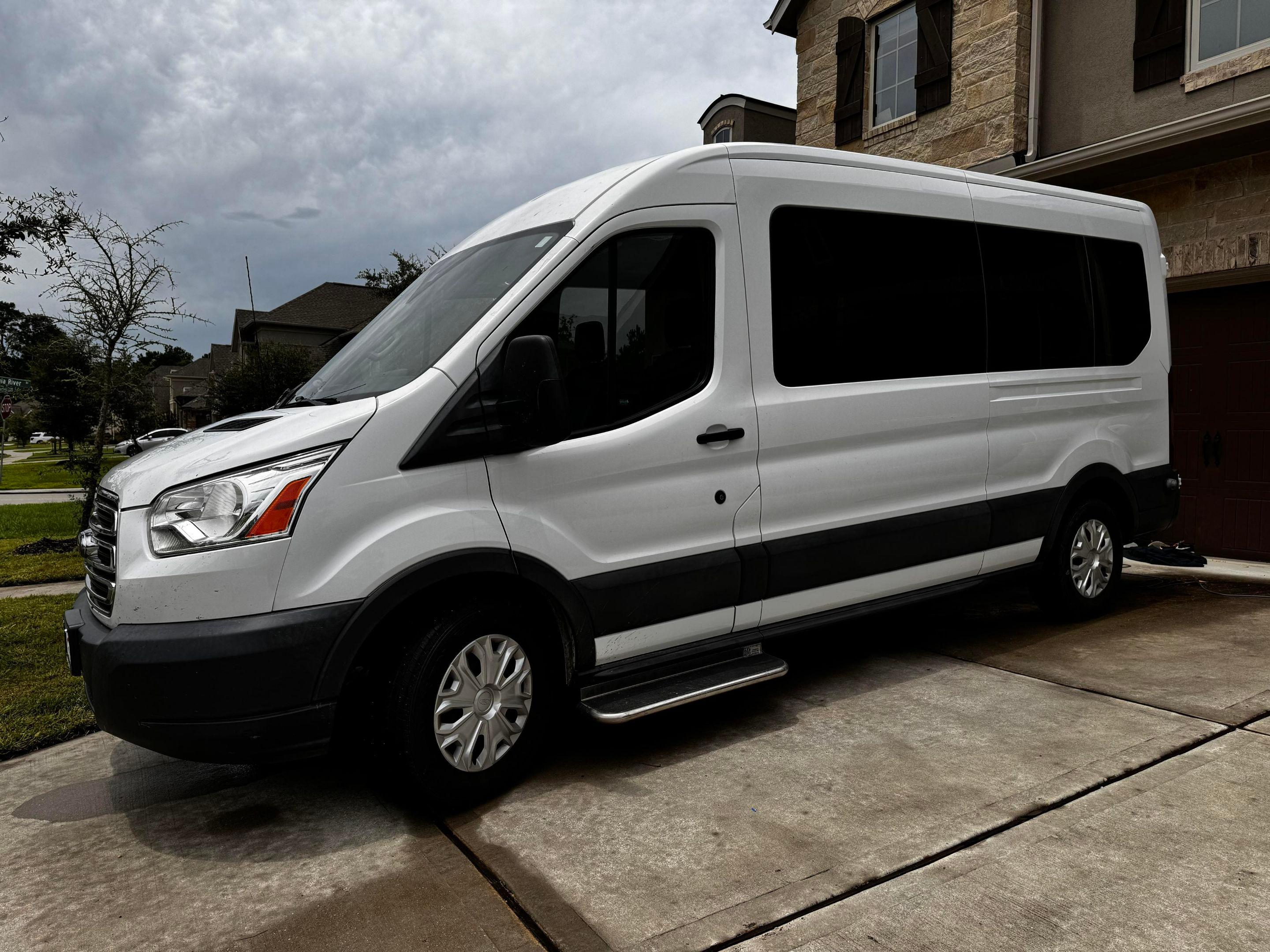 Ford Transit 2016 in Porter, TX