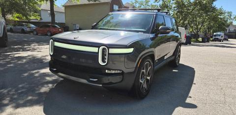Rivian R1S 2022