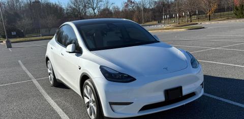 Tesla Model Y 2023