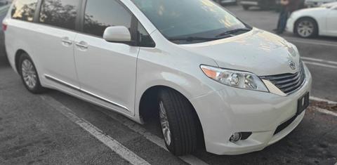 Toyota Sienna 2015