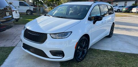 Chrysler Pacifica 2026