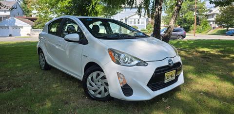 Toyota Prius c 2016