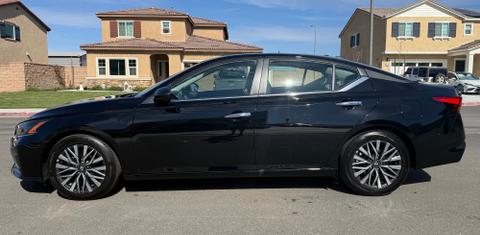 Nissan Altima 2025