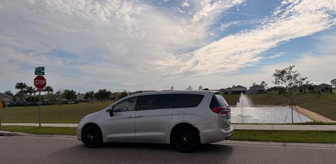 Chrysler Pacifica 2024