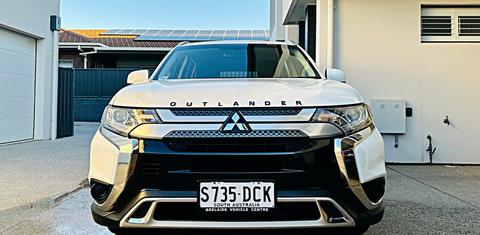 Mitsubishi OUTLANDER 2018