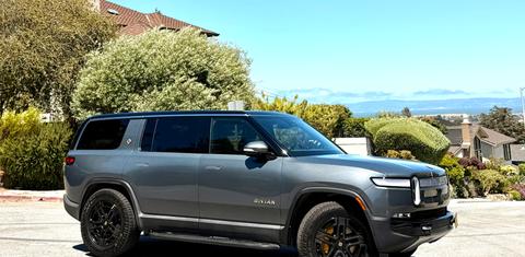 Rivian R1S 2023