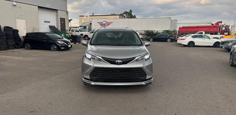Toyota Sienna 2025