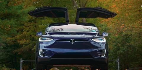 Tesla Model X 2020
