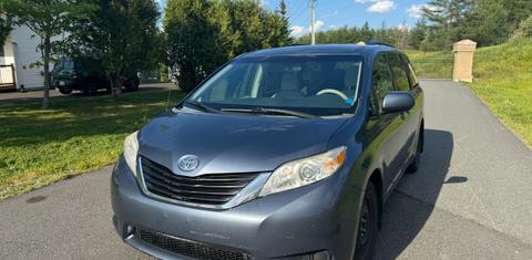 Toyota Sienna 2013