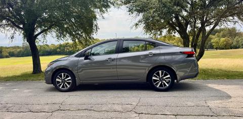 Nissan Versa 2025