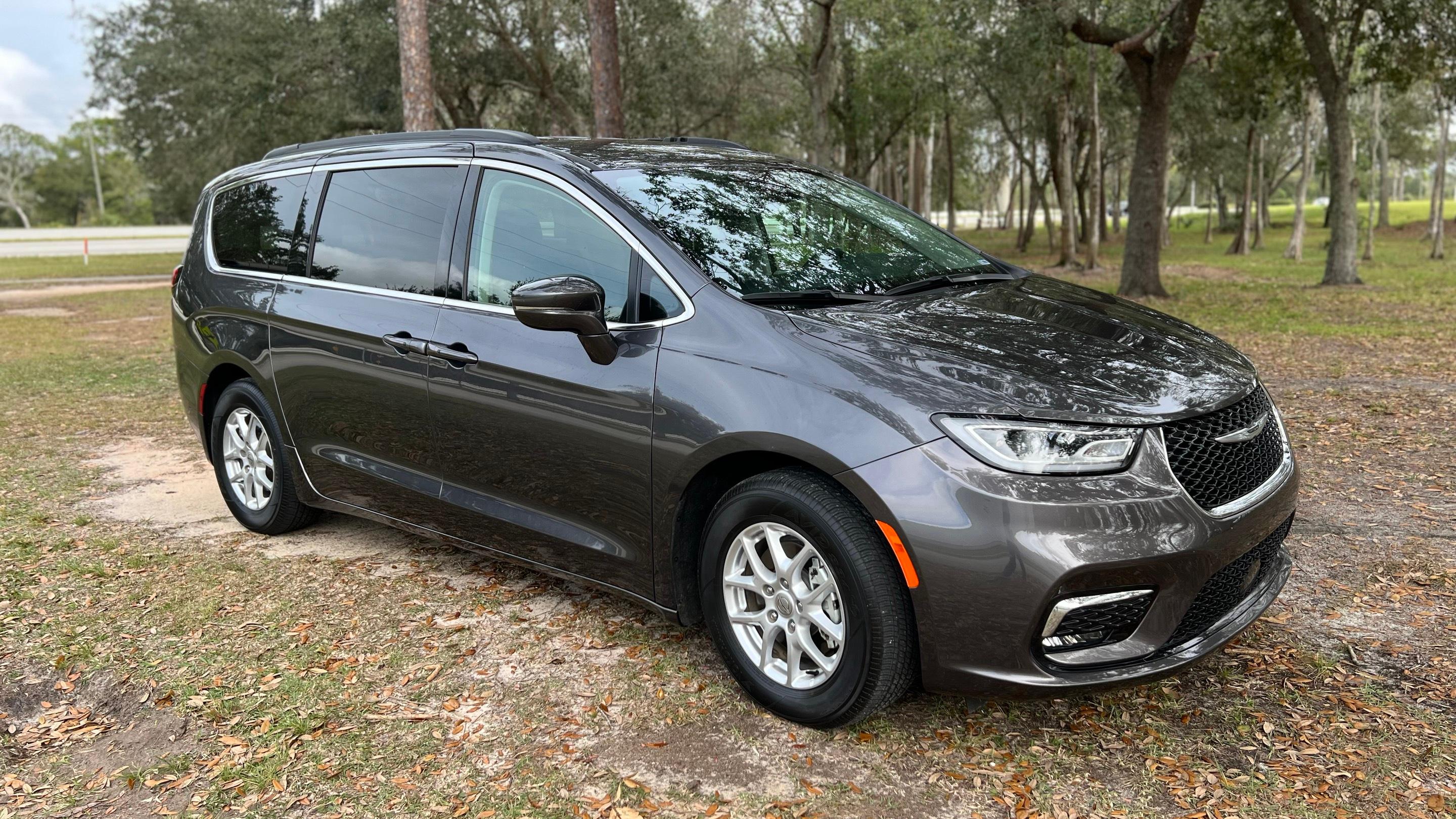 Chrysler Pacifica 2022 in Orlando, FL