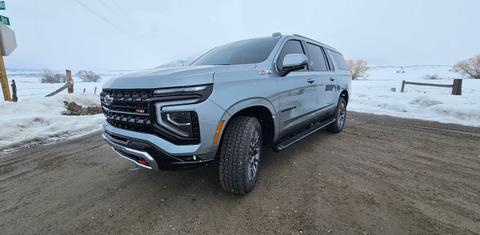Chevrolet Suburban 2025