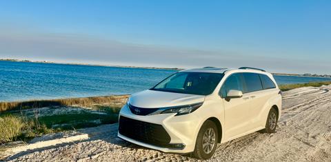 Toyota Sienna 2023