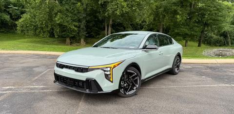 Kia K4 2025
