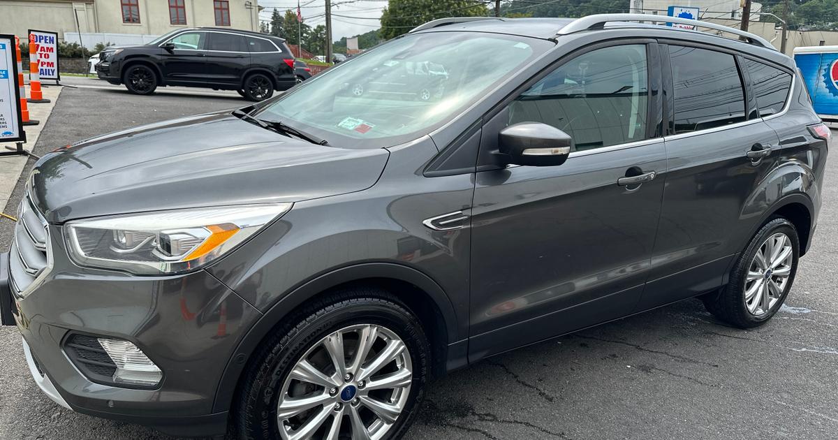 Ford Escape 2017 rental in Pleasantville, NY by Faine E. Turo