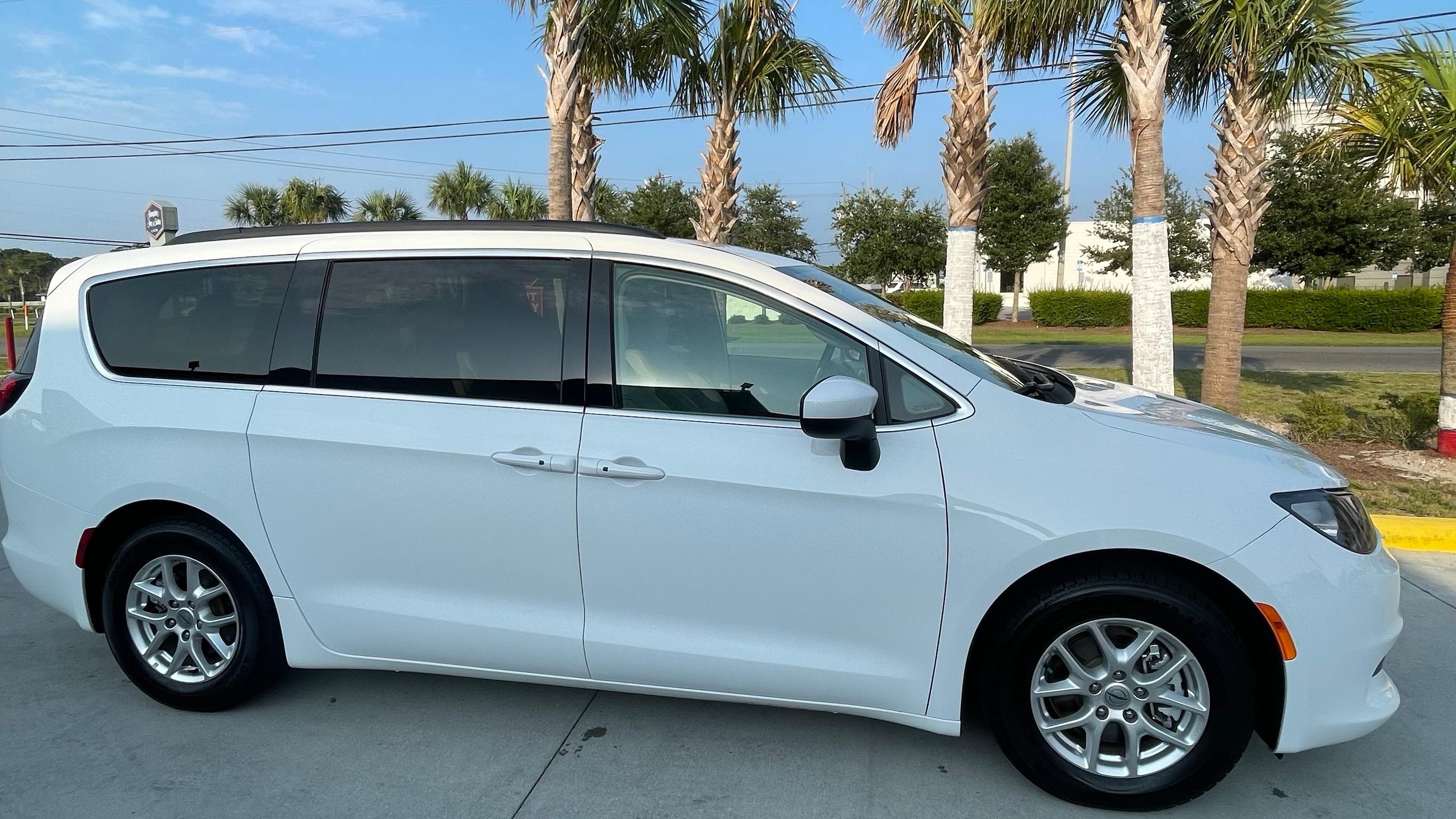 Chrysler Voyager 2021 in Panama City Beach, FL
