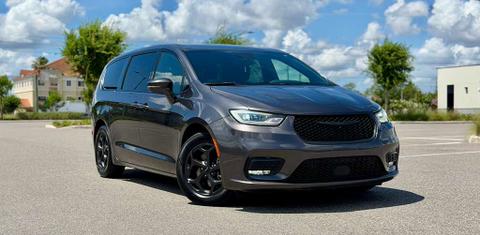 Chrysler Pacifica 2022