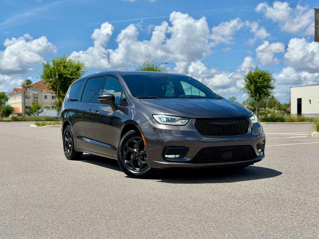 Chrysler Pacifica 2022 in Winter Garden, FL