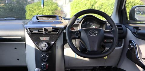 Toyota iQ 2014