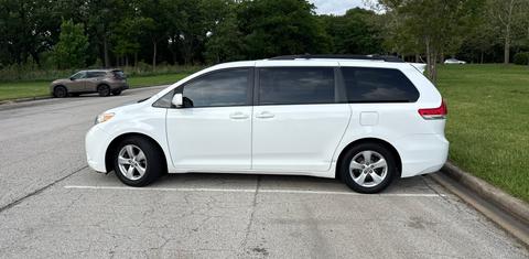Toyota Sienna 2014