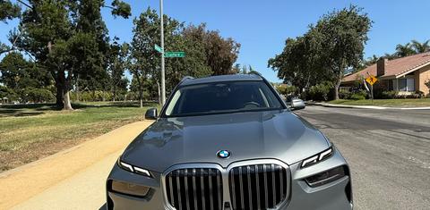 BMW X7 2025