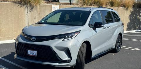 Toyota Sienna 2025