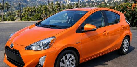 Toyota Prius c 2015