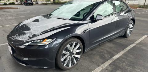 Tesla Model 3 2024