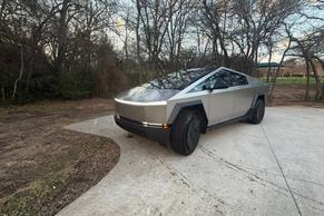Tesla Cybertruck 2024 in Flower Mound