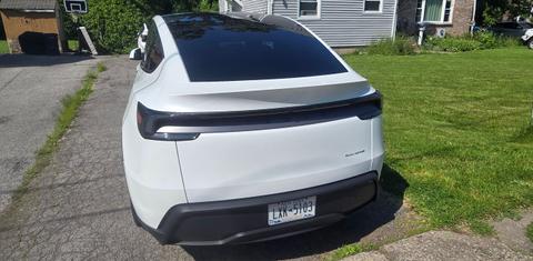 Tesla Model Y 2026