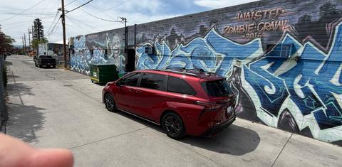 Toyota Sienna 2025