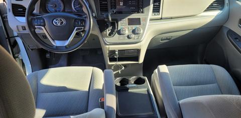 Toyota Sienna 2019