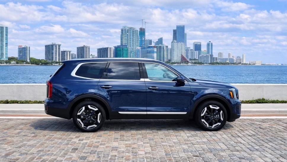Kia Telluride 2025 in Miami, FL