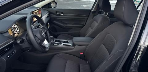 Nissan Altima 2025