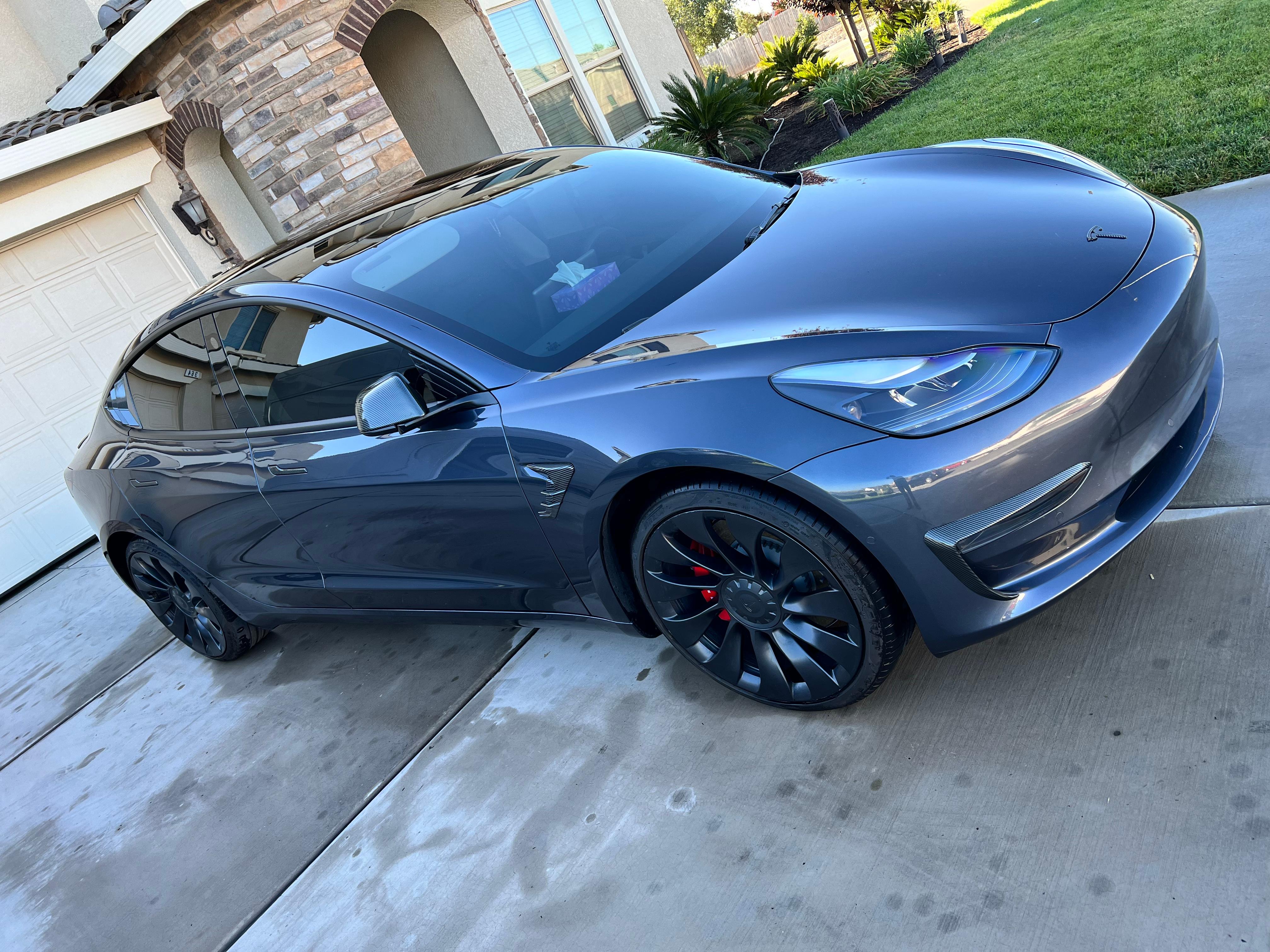 Tesla Model 3 2022 in Fowler, CA