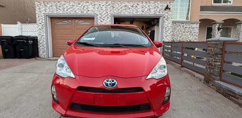 Toyota Prius c 2014