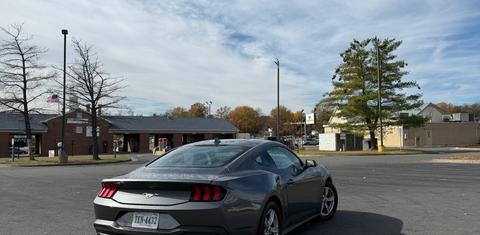 Ford Mustang 2024