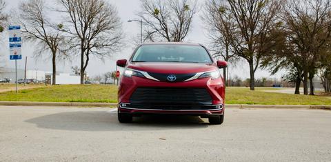 Toyota Sienna 2023