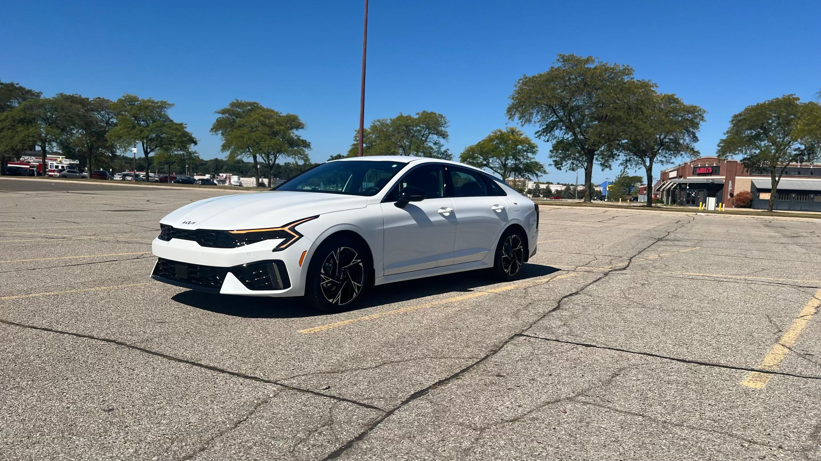 Kia K5 2025 in Canton, MI