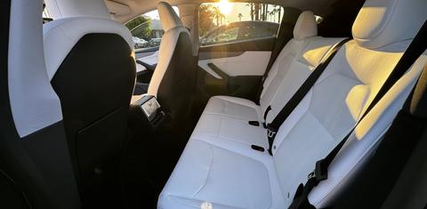 Tesla Model Y 2026