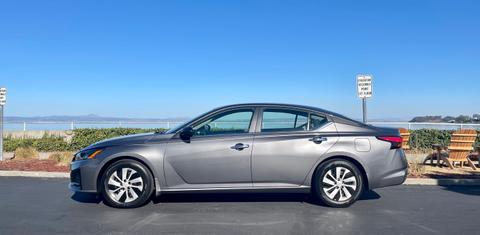 Nissan Altima 2024