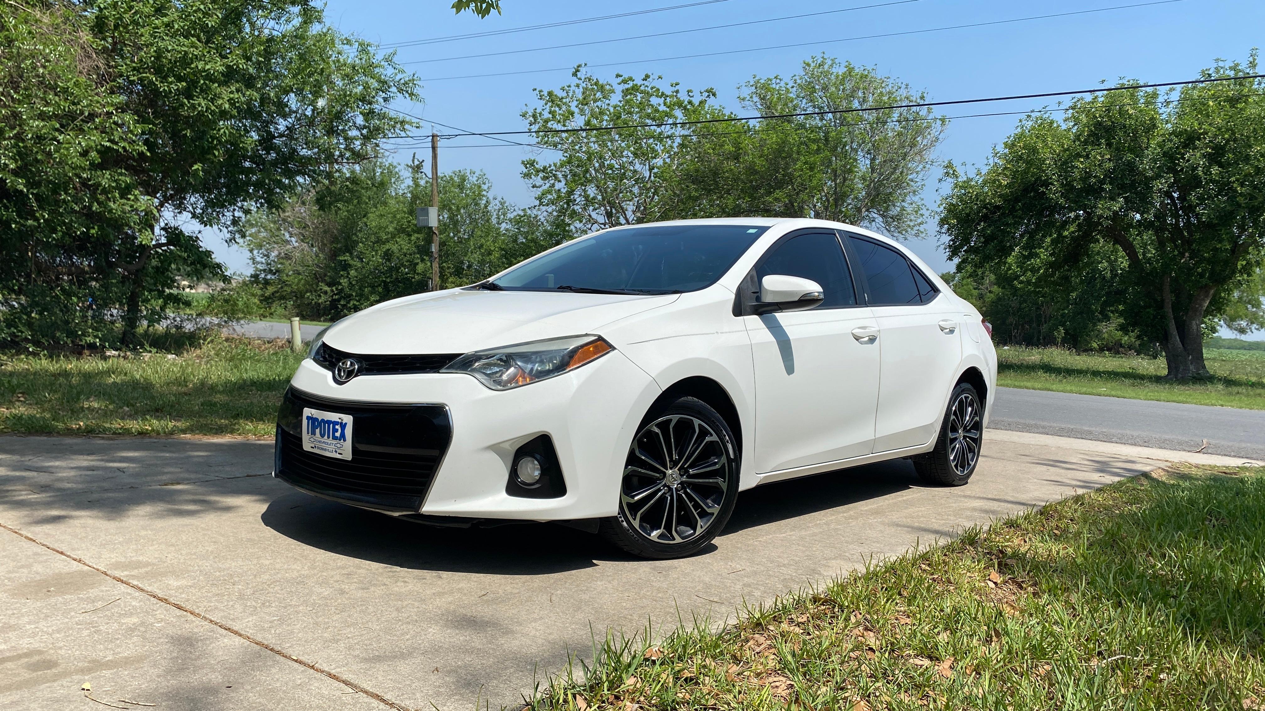 Toyota Corolla 2015 in 