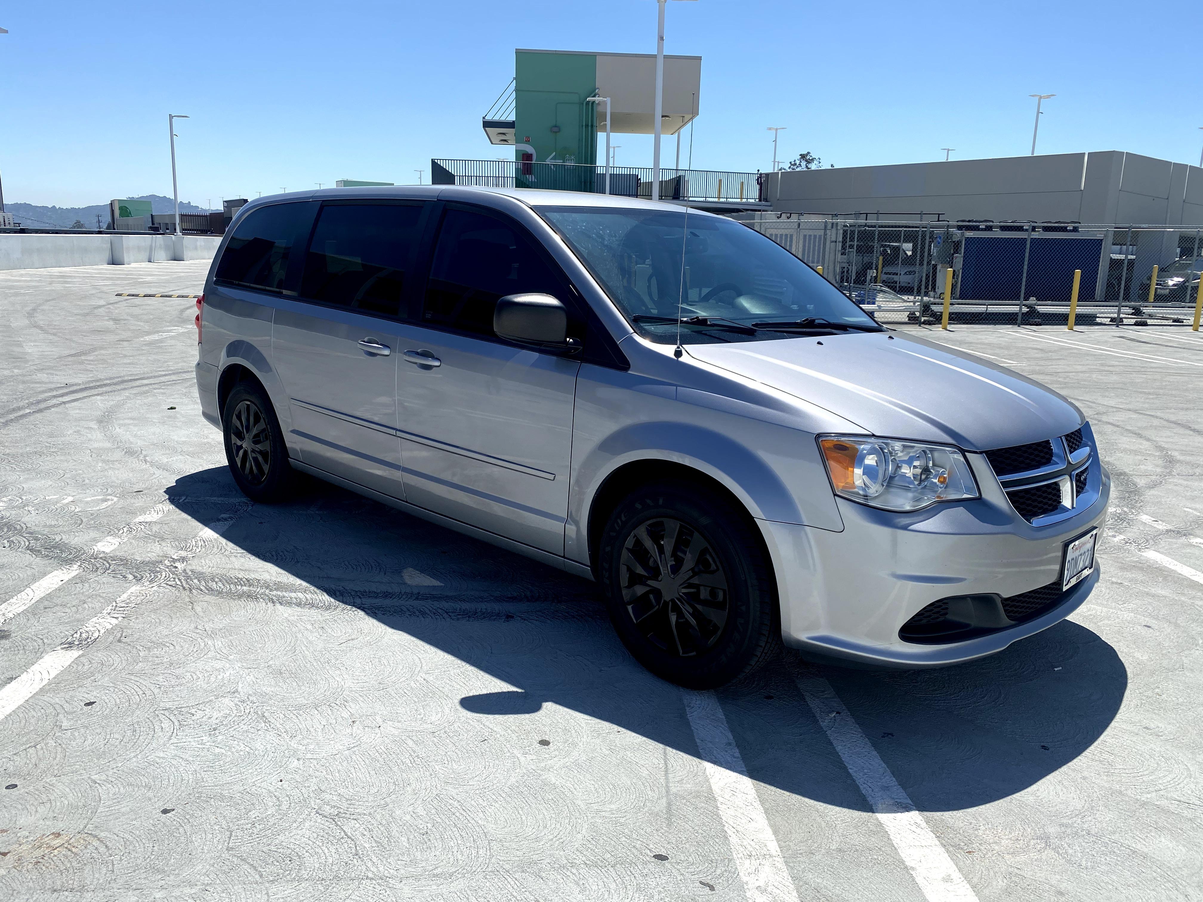 Dodge Grand Caravan 2016 in Burbank, CA