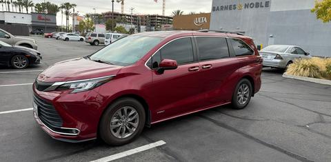 Toyota Sienna 2021