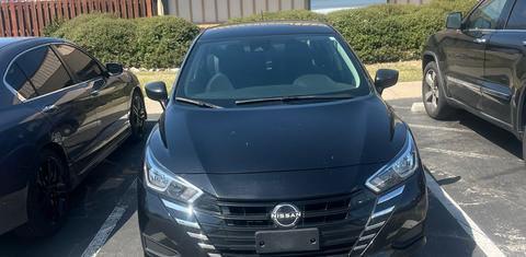 Nissan Versa 2024