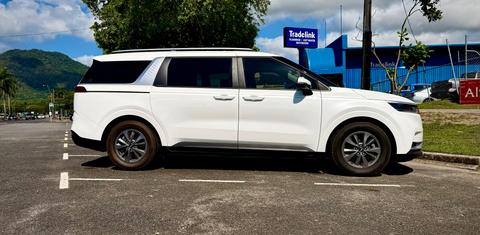 Kia CARNIVAL 2024