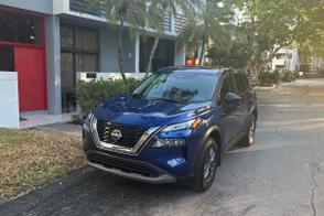 Nissan Rogue car
